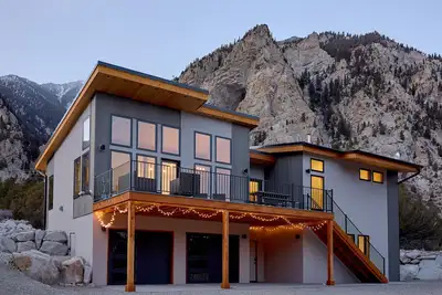Image de Retraite de montagne moderne