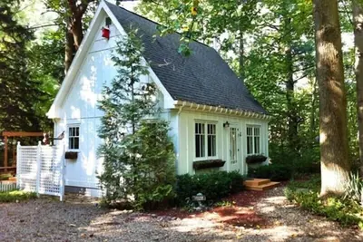Image de Parfait pour deux! Un petit refuge dans les bois. Petite maison / escapade romantique