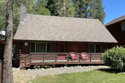 Image de Quaint 4 chambres / 2 salles de bains donnant sur Log Cabin Heavenly Ski Resort