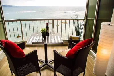 Image de Appartement front de mer à Las Canteras, des vues spectaculaires sur la mer de partout! !