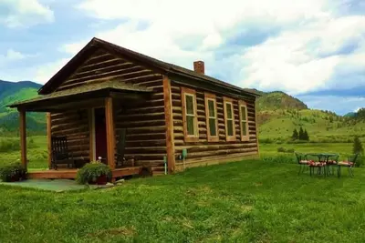 Image de 1916 École près des promenades à cheval de Yellowstone, tyrolienne, rafting, randonnée