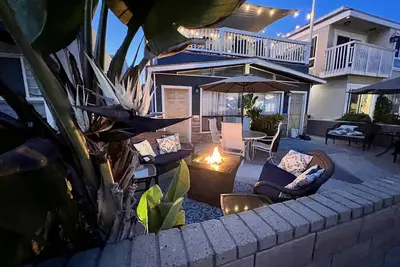 Image de Surf Side Cottage! 60 Pas Pour Le Sable!