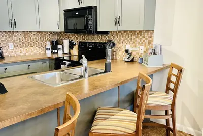 Image de ✨Unité 210 - Beau condo de 3 chambres qui se sent comme à la maison ✨