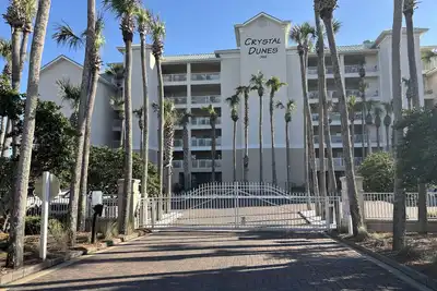 Image de Exclusif Crystal Dunes Gulf-Front Condominium ** Snowbirds Wanted 2019 **