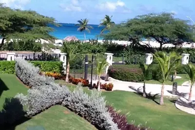 Image de Oceanfront Oceania Condo-luxe de 3 chambres!