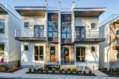 Image de A1 & A2) Deux Maisons mitoyennes au milieu du Gulch! - 8 chambres et 4500 pi2