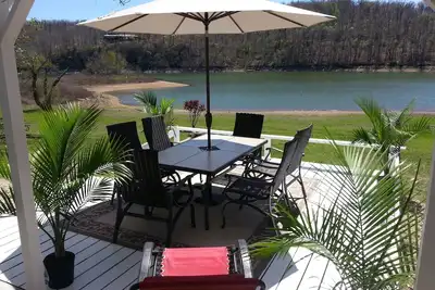 Image de Lakehouse a une vue comme No Other plus Easy Access!