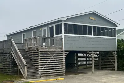 Image de Obx Beach Cottage (ven-ven) 1 pâté de maisons de la plage - 3 chambres / 2. 1 salle de bain WiFi 8mp