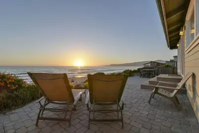 Image de Incroyable maison de luxe en bord de mer! Sur le sable Ă Cayucos