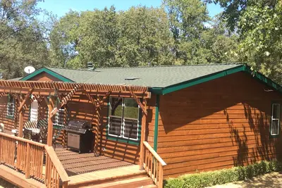 Image de Vineyard View Cottage in Fair Play - situé sur Winery Estate!