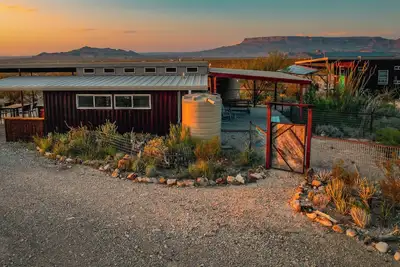 Image de Javelina Hideout - Eco-amical, Hors-grille Dream Desert Home