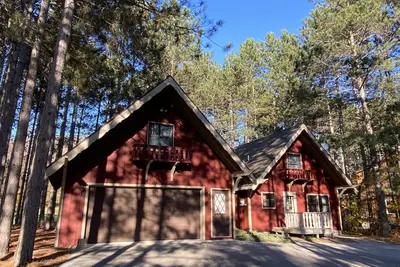 Image de Quaint 3 bd Swiss Chalet niché au cœur du Crystal Mountain Village