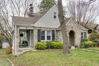 Image de Cozy East Nashville Cottage: accessible Ă pied Ă de nombreux restaurants et hangars locaux