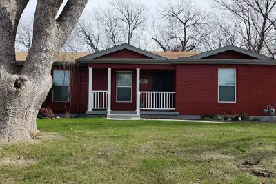 Image de Le Red Rambler dans la capitale de Noël du Texas