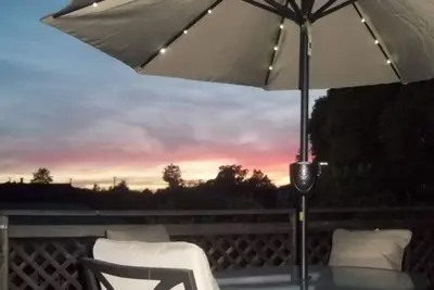 Image de 2 chambres, quartier paisible, emplacement de Great Bay Area