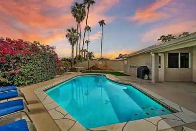 Image de Mins à Kierland / Scottsdale Qtr & Golf Courses! Piscine chauffée, bain à remous, table de billard