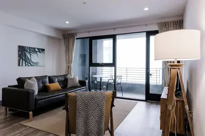 Image de Trendy Loft w/ Shared Roof Deck | Panoramic Views!