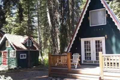 Image de Huckleberry Hideaway: Authentique aventure en chalet, à quelques pas du lac Payette