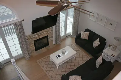 Image de Stone Harbour avec vue sur l'eau! 1 pâté de maisons du centre-ville (côté sud)