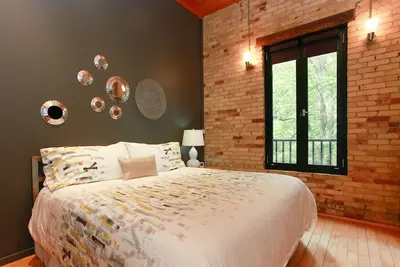 Image de Charmant centre-ville Cottage, parfait pour les grands groupe Get-Emporter!