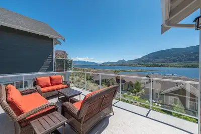 Image de Vues incroyables et bon prix aux chalets sur le lac Osoyoos