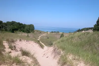 Warren Dunes-2000 Acre Park sur le lac Michigan, Hot Tub, Wbfpl, Wineries, 2br / 2ba