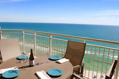 Image de 14th Fl Indigo East, Luxury Gulf Front Corner, 3br / 4ba + Den - 2312 Sq Ft