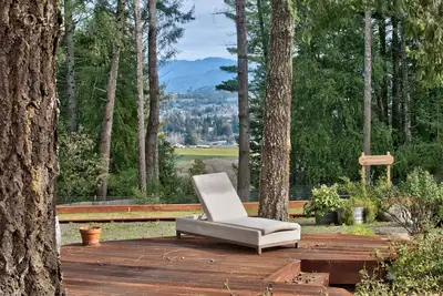 Image de Maison De Luxe De 5 Chambres Et De 6 1/2 Bains Sur 3+ Acres, À 5 Min De CARRÉ