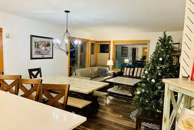 Image de Votre Rocky Mountain Home Away From Home - 3 chambres 2 salles de bain