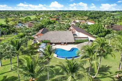 Image de Caribbean Heaven W / Impressionnant Vue Sur L'OCÉAN Et La RIVIÈRE, Chef, Butler, Maids & Golf Carts
