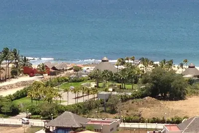 Image de Condo de luxe / meilleure vue / Privé Beach Club