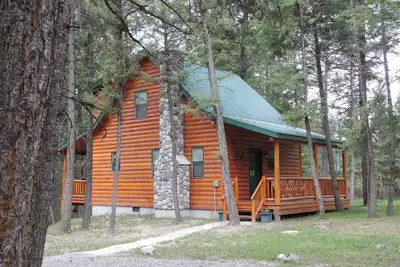 Image de Bullet Hole Cabin ~ Borders National Forest ~ Randonnée / Poissons / Faune ~ Nw Montana Beauty!