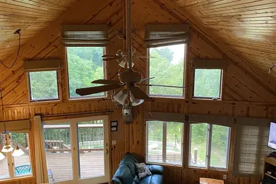 Image de 6br / 3ba Home Sleeps 20-22 $ 320 n (taux de vacances s'appliquent)