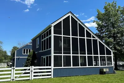 Image de Très bien situé avec accès au lac sur le magnifique lac Wawasee!
