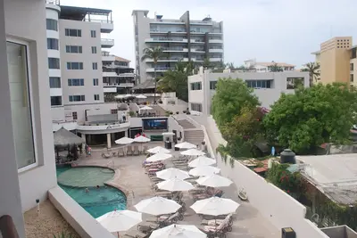 Image de Grande villa avec vue sur l'océan au 3ème étage ou plus. Beach front Resort - Superbes vues.