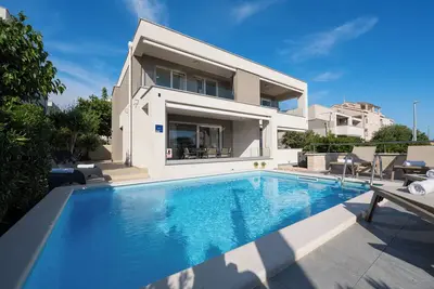 Image de Apartments with Pool Villa Zora