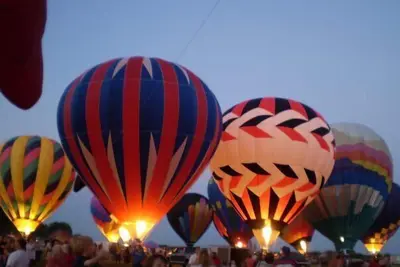 Image de Profitez des conforts de la maison ~ Vendredis de pizza gratuits.