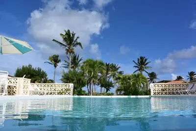 Image de Sea Breeze condo d'une chambre