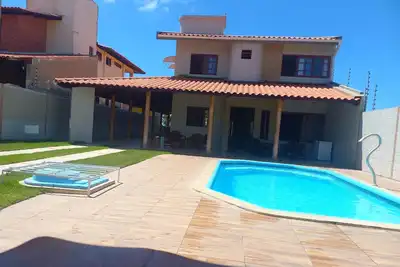 Image de Excellente maison avec 6 chambres, piscine et vue mer à 50m de la plage.