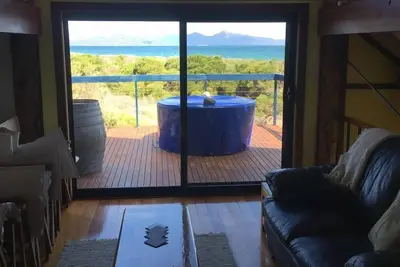 Image de Dolphin Beach House - Oceanfront