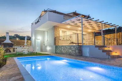 Image de Villa Provenza - Villa 2 chambres avec piscine privée