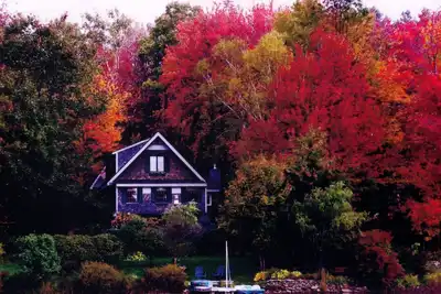 Image de Spécial Home Country Waterfront luxe sur CleanWarm Crescent Lake, SunapeeRegion