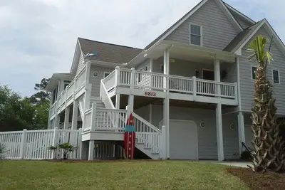 Image de \"Dolphin Ridge Exclusive 'Island Time\" \"Septembre Prix spéciaux!