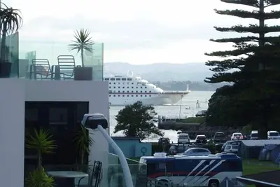 Image de Le style des îles du Pacifique au pied du mont Maunganui 'Mauao'