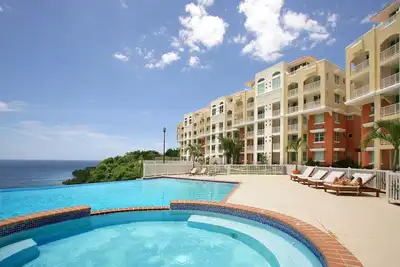 Image de vue sur l'océan couchers de soleil vous attendent dans notre condo de luxe / crash plage bateau