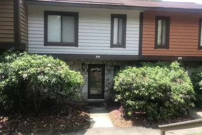 Image de Impressionnant 7 Springs Maison - 10 personnes. Sur Resort Locaux. Wifi et plus encore!