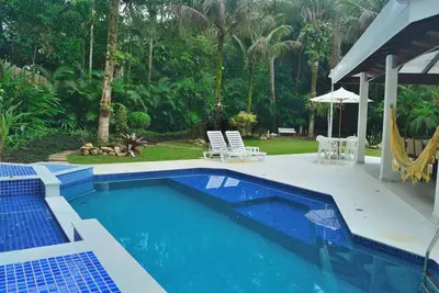 Image de Cond. Costa Del Sol 180m De La Plage De Guaratuba, Rainforest 3 Suites Air Cond. Wifi