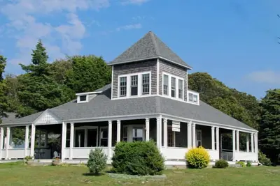 Image de Maison historique avec vue sur l'océan, climatisation centrale