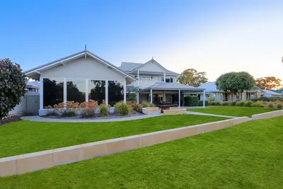 Image de Front D'Eau Absolue