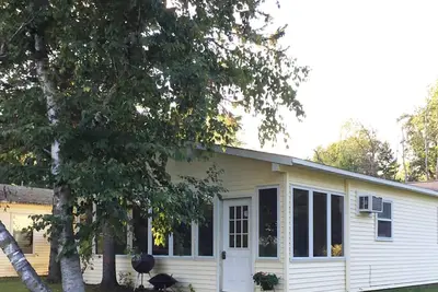 Image de 2 Chambre Cottage On The Pond